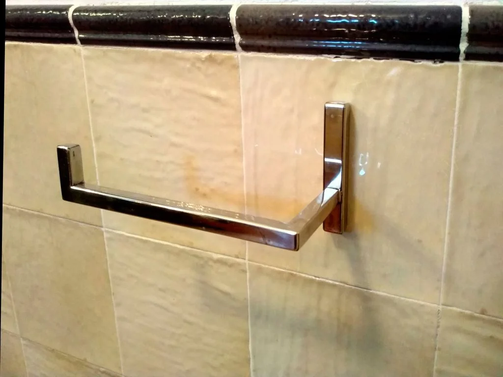 Gancho acero inoxidable pulir diseño industrial taller acero y madera tam valladolid