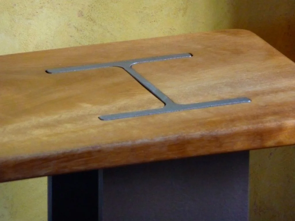 mesa industrial rustica con viga tallera acero y madera castilla y leon